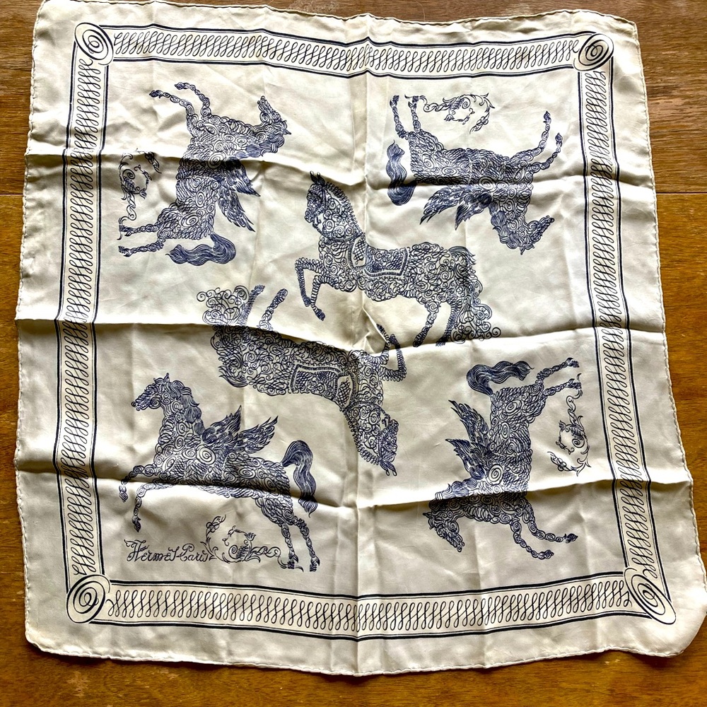 Small vintage Hermes scarf